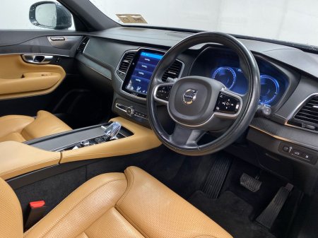 2022 Volvo XC90 - thumbnail 6