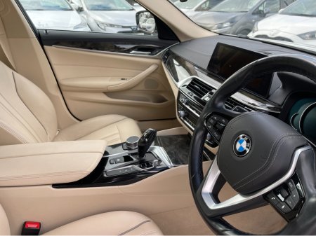 2018 BMW 5 Series - thumbnail 12