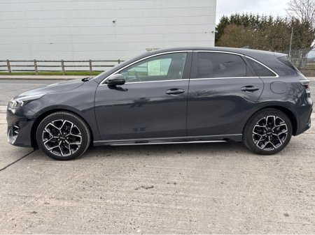 2025 Kia Ceed - thumbnail 7