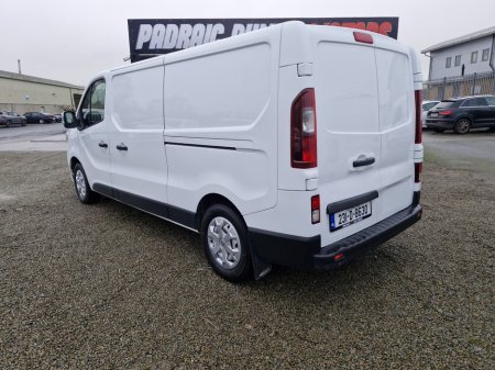 2023 Renault Trafic RED VAN FWD 130 3T1 E6 L2H1 3DR €18,450 thumbnail