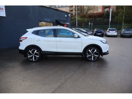 2016 Nissan Qashqai SV Very Low Mileage New Timing Belt & Tyres Exceptional! €13,495 thumbnail