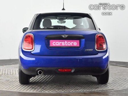 2019 MINI Hatch Cooper Classic €19,880 thumbnail