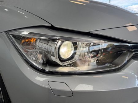 2015 BMW 3 Series - thumbnail 20