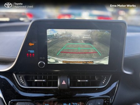 2022 Toyota C-HR C-HR HYBRID SOL €27,450 thumbnail