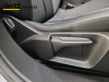 2023 Peugeot 2008 - thumbnail 20