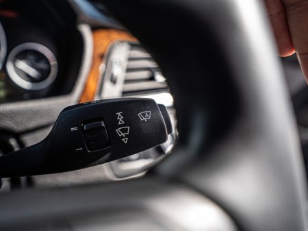 2014 BMW 3 Series - thumbnail 20