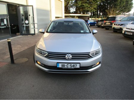 2018 Volkswagen Passat - thumbnail 2