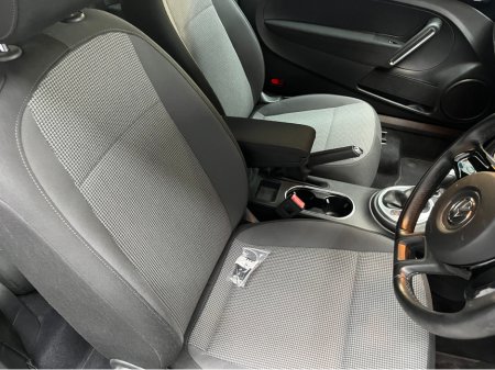 2016 Volkswagen Beetle €12950 2016 VOLKSWAGEN BEETLE DESIGN 1.2 AUTOMATIC / CRUISE CONTROL AND MORE €12,950 thumbnail