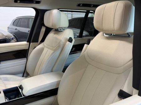 2025 Land Rover Range Rover - thumbnail 18