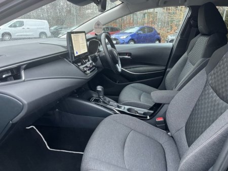 2023 Toyota Corolla COROLLA LUNA SPORT HYBRID SALOON €29,950 thumbnail