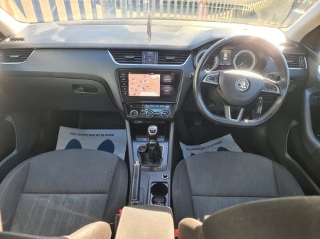 2019 Skoda Octavia - thumbnail 7