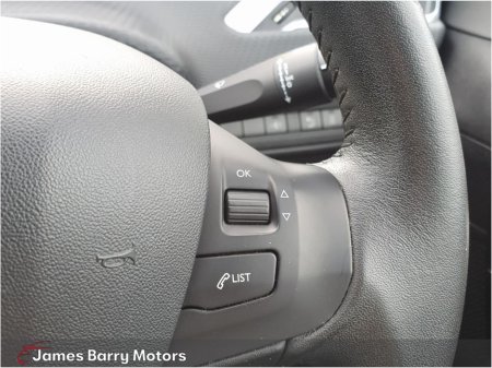 2016 Peugeot 208 - thumbnail 22