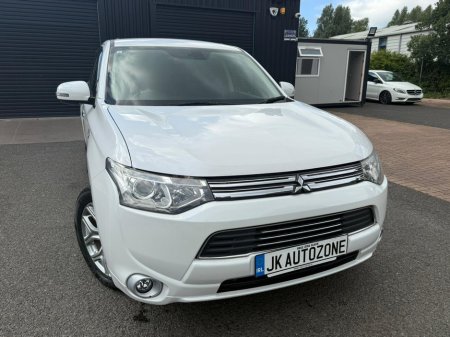 2013 Mitsubishi Outlander 2.0 PHEV G HYBRID 4WD €14,995