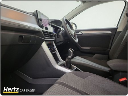 2024 Volkswagen T-Roc - thumbnail 4