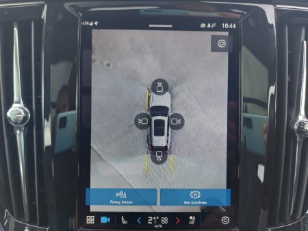 2021 Volvo V90 - thumbnail 17