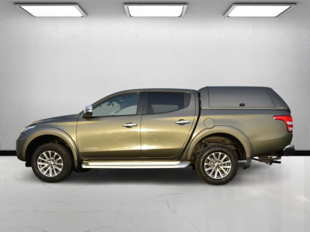 2020 Mitsubishi L200 WARRIOR DI-D 4WD DCB €27,900