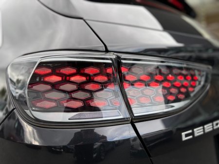 2024 Kia Ceed - thumbnail 11