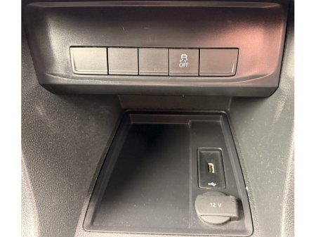 2019 Volkswagen Caddy - thumbnail 18