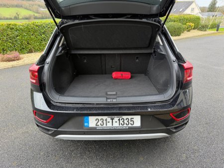 2023 Volkswagen T-Roc - thumbnail 15