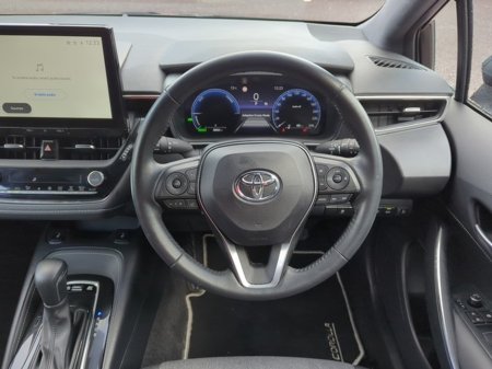 2024 Toyota Corolla LUNA SPORT HB 4DR AUTO €31,000 thumbnail