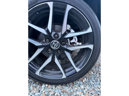 2023 Toyota C-HR 1.8 HYBRID LUNA €31,999 thumbnail