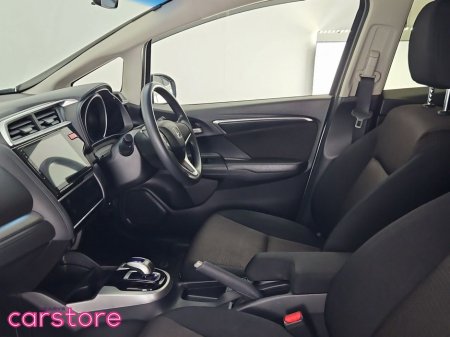 2017 Honda Fit FIT DAA-GP5 HYBRID 5DR AUTO €12,880 thumbnail