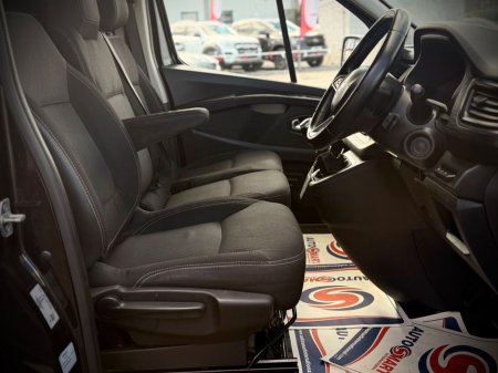 2023 Renault Trafic - thumbnail 8