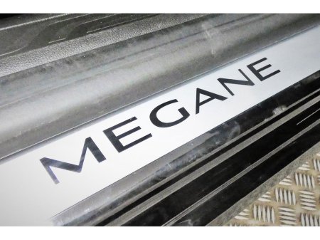 2017 Renault Megane - thumbnail 25