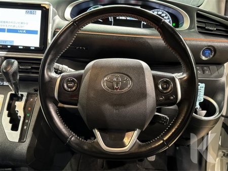 2020 Toyota Sienta - thumbnail 18