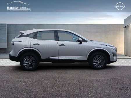 2025 Nissan Qashqai - thumbnail 5