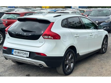 2015 Volvo V40 Cross Country - thumbnail 10