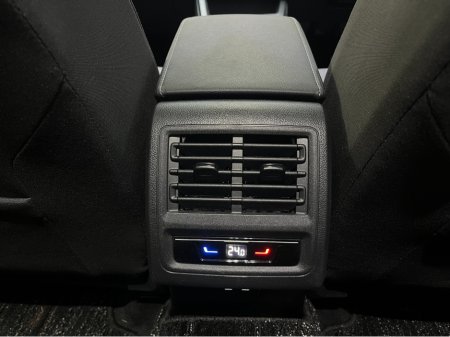 2023 Volkswagen Golf €29950! 2023 VOLKSWAGEN GOLF TDI ACTIVE ADVANCED 2.0 AUTOMATIC / CRUISE CONTROL / REVERSE CAMERA / HEATED SEATS / AMBIENT LIGHTS / PADDLE SHIFTERS €29,950 thumbnail