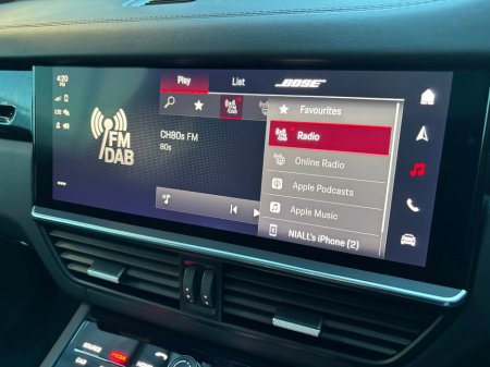 2022 Porsche Cayenne Coupe 3.0 V6 e-hybrid €73,995 thumbnail