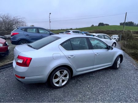 2017 Skoda Octavia - thumbnail 8