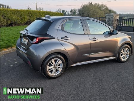 2022 Toyota Yaris - thumbnail 6