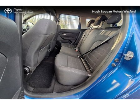 2022 Dacia Duster 4 WHEEL DRIVE! PRESTIGE BLUE DCI 115 4 4X4 5DR €21,995 thumbnail