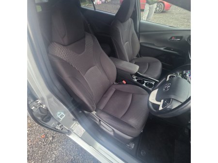 2018 Toyota Prius - thumbnail 12