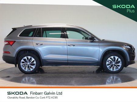 2024 Skoda Kodiaq 2.0 TDI 150HP DSG Ambition 7 Seat €45,950 thumbnail