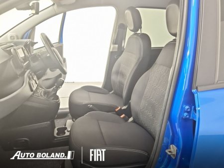 2023 Fiat Panda Panda Cross 1.0 70 HP 5 Seat thumbnail