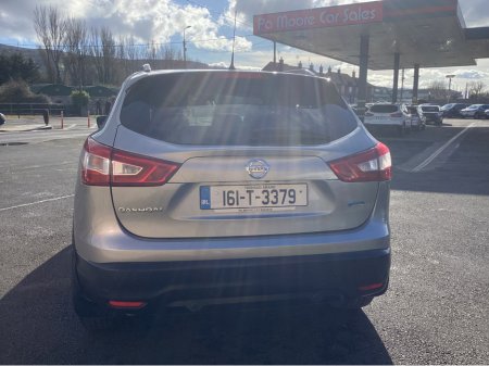 2016 Nissan Qashqai - thumbnail 5