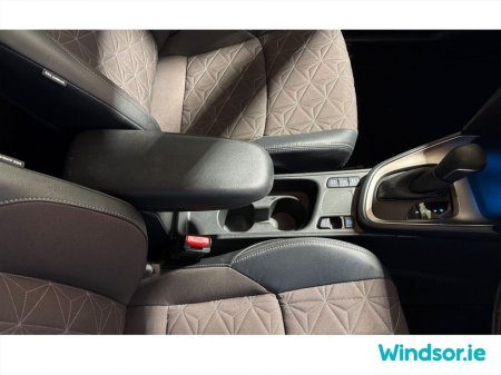 2023 Toyota Yaris Cross 1.5 Hybrid Sol €30,995 thumbnail