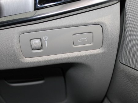 2020 Volvo V90 - thumbnail 28