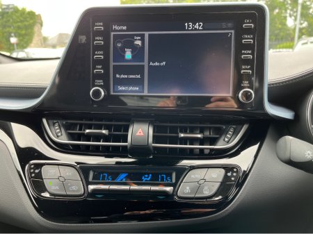 2021 Toyota C-HR 1.8 HYBRID SPORT BI- 4DR AUTO €25,888 thumbnail