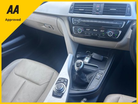 2015 BMW 3 Series 2015 BMW 318i PETROL SE CREAM LEATHER €10,950 thumbnail