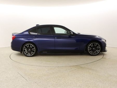 2016 BMW 3 Series - thumbnail 8