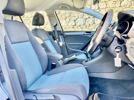 2012 Volkswagen Golf - thumbnail 16