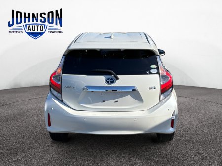 2018 Toyota Aqua - thumbnail 2