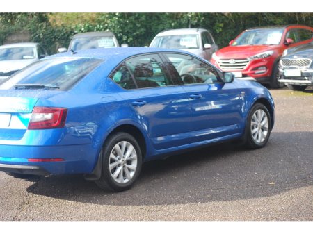 2020 Skoda Octavia - thumbnail 5