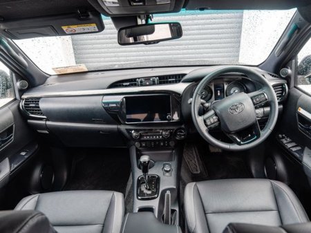 2026 Toyota Hilux - thumbnail 7