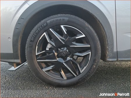 2025 Peugeot 3008 1.2 MHEV 145bhp eDCS6 Allure €45,450 thumbnail